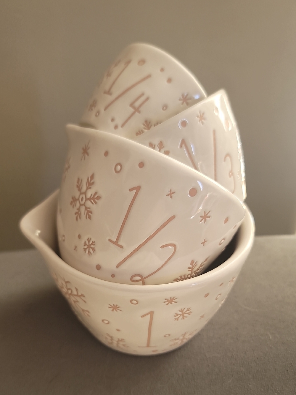 Rae Dunn  Measuring Cups